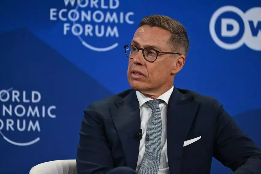 Președintele finlandez Alexander Stubb susține un discurs la Reuniunea Anuală a Forumului Economic Mondial, care a avut loc la Davos, Elveția, pe 21 ianuarie 2026