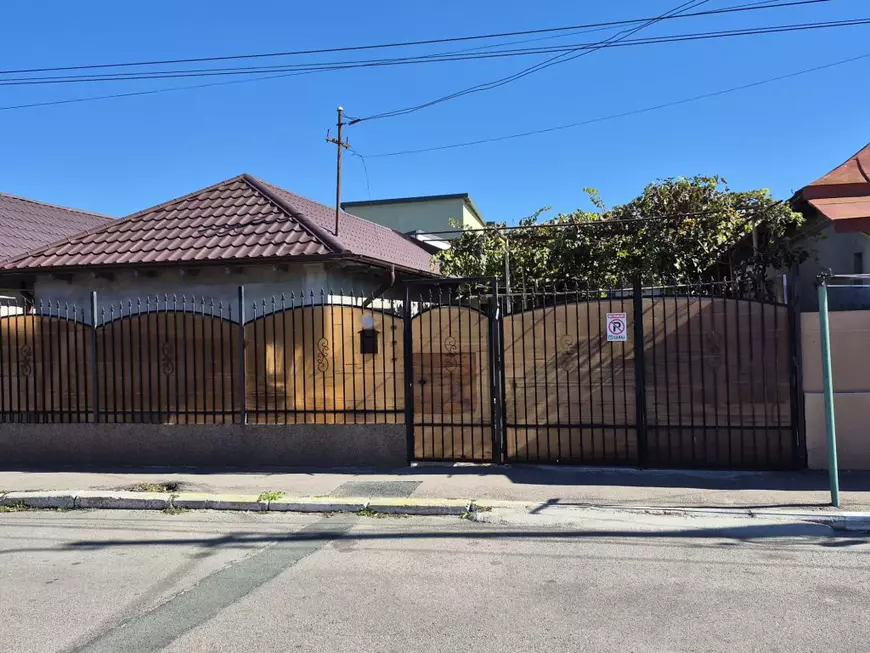 Becuri la suprapreț pentru Armată: o fostă agentă de turism, în spatele contractelor cu o unitate militară din Mangalia, în plin război la graniță