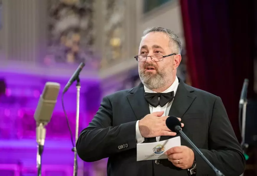 Războiul „Templelor”: Două grupări masonice își dispută în instanțe legitimitatea și apartenența la „Marea Lojă Națională din România”