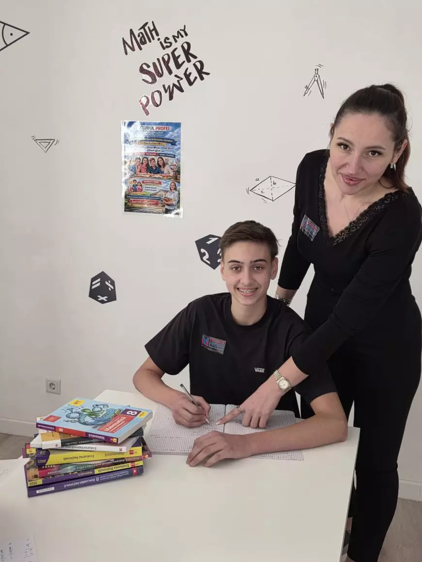 Cum învață un elev de-a VIII-a pentru simularea Evaluării Naționale. „Ore-n șir nu mă mișc de pe scaun”