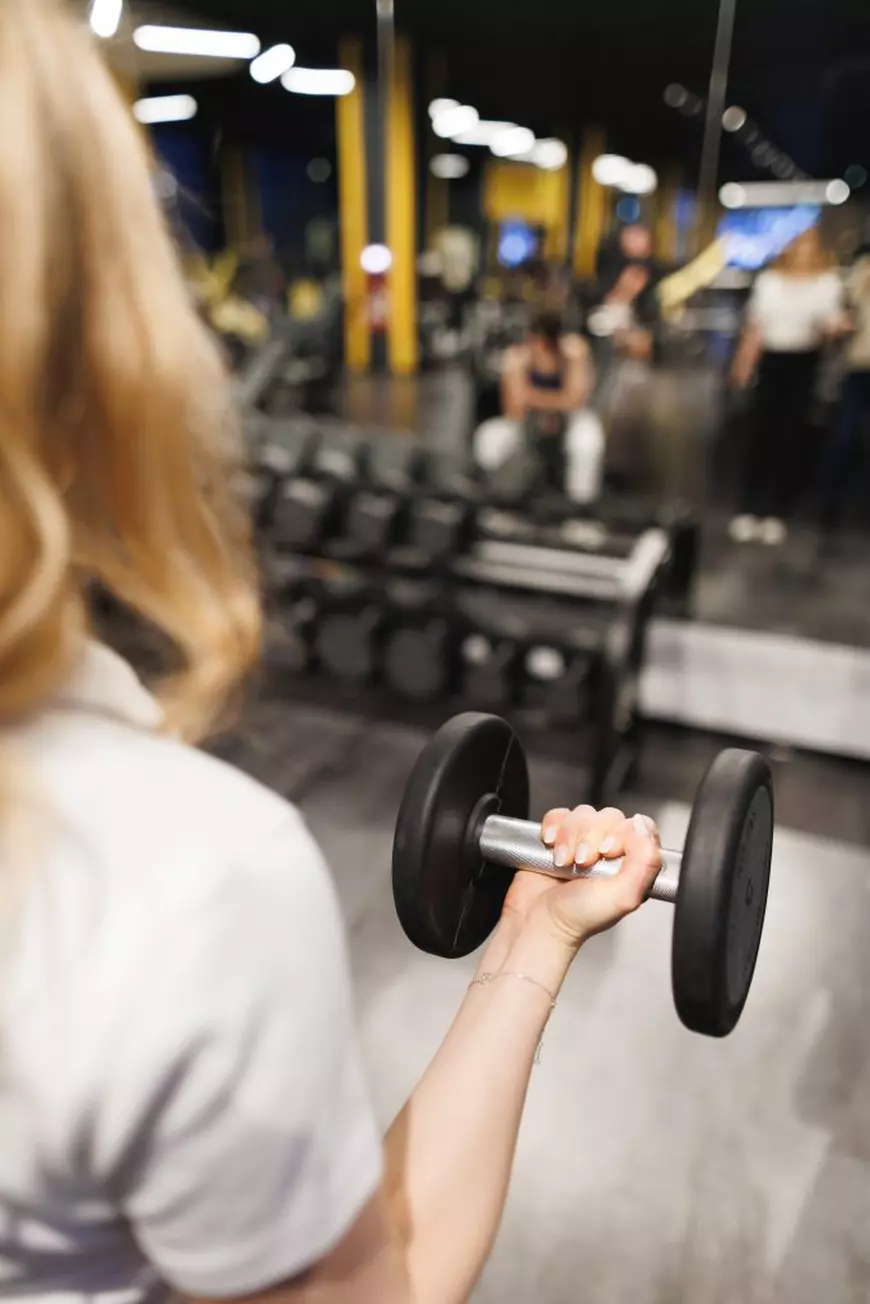 De la un ritm alert la liniștea din pădure. Diana B., pilot, despre viața ei în Greenfield: „Mi se pare că intru în altă lume când ajung aici”