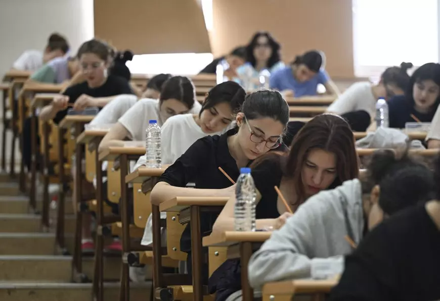 Profesoara de matematică Mihaela Popa, despre simularea în cascadă a Evaluării Naționale: „Aduce doar haos în școli, materie pierdută și ore date peste cap”