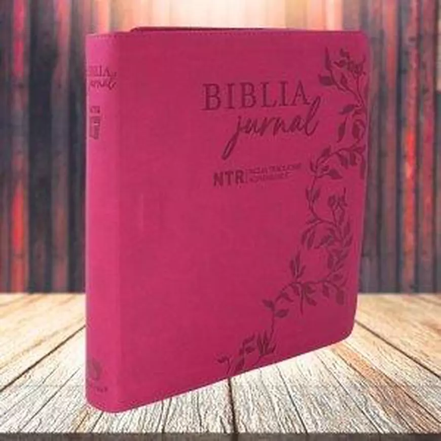 Biblia pentru femei: echilibru între credință și viață