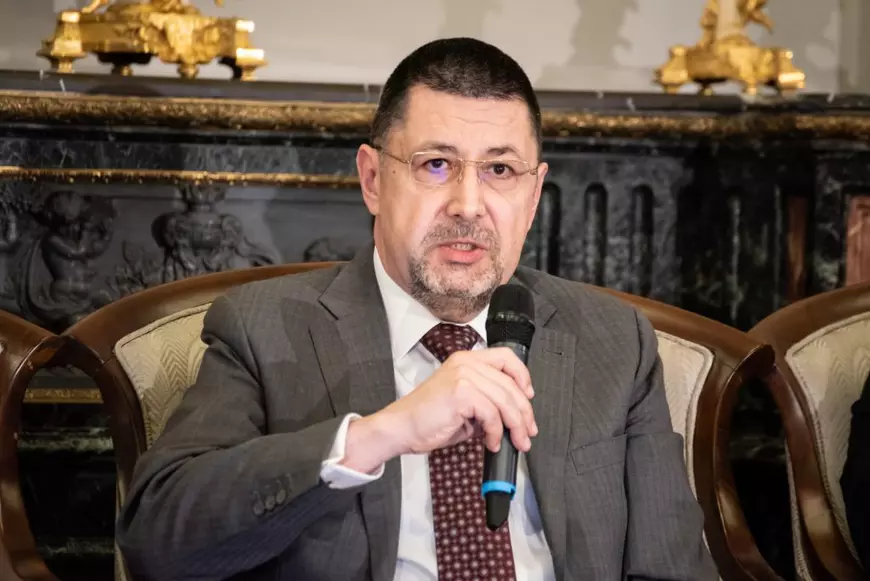 „Moartea vândută online”: Campanie națională împotriva medicamentelor falsificate care ucid un milion de oameni anual