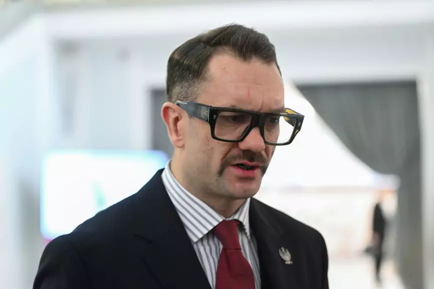 Deputatul prins de radar de 16 ori are 163 de puncte de penalizare, în Polonia: „Ridicați-i imunitatea!”. Ce amenzi are de plătit