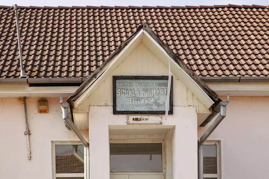 Școala din Birtin