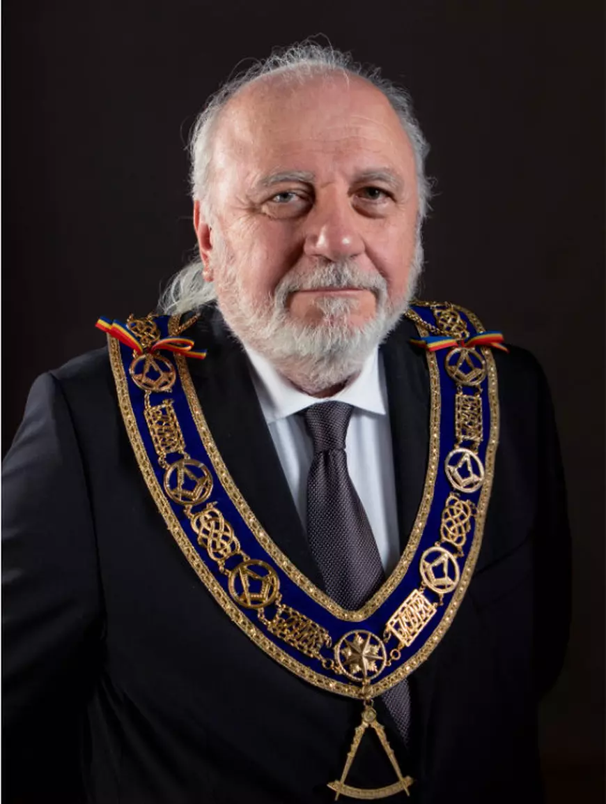 Războiul „Templelor”: Două grupări masonice își dispută în instanțe legitimitatea și apartenența la „Marea Lojă Națională din România”