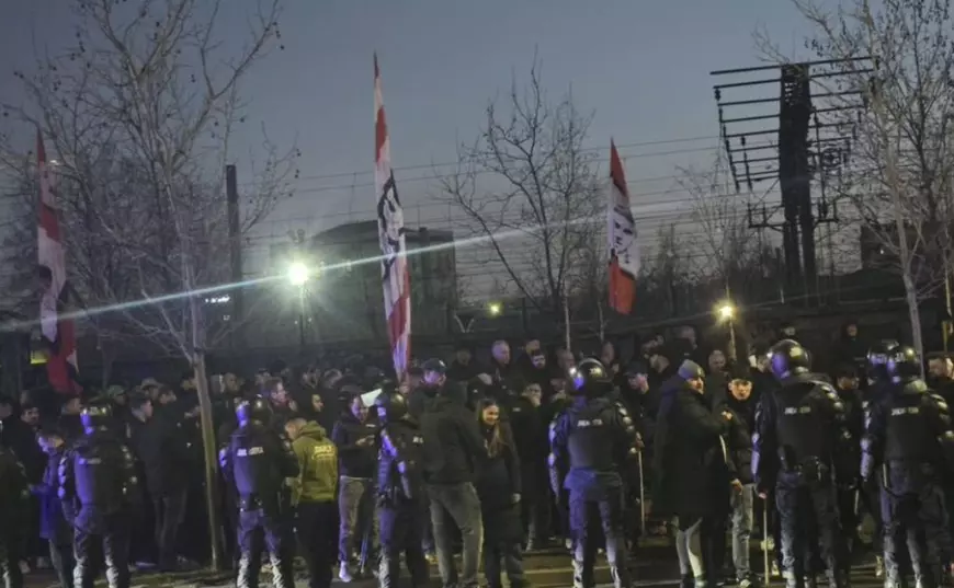 Meci nebun pe Giulești. Rapidul a întors meciul cu Dinamo, scor 3-2, și este noul lider al campionatului