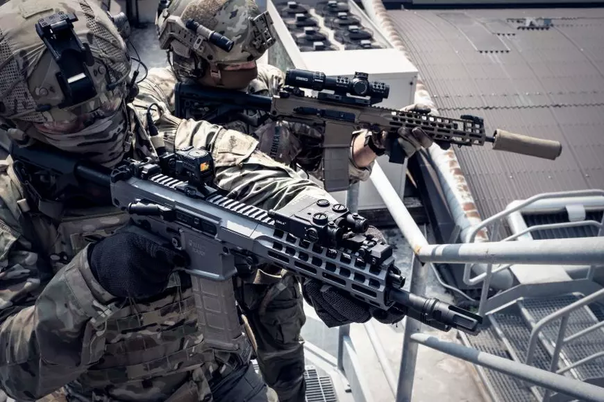 Giganții mondiali din industria apărării care se bat pentru dotarea Armatei Române. Contract în valoare de 440 de milioane de dolari 