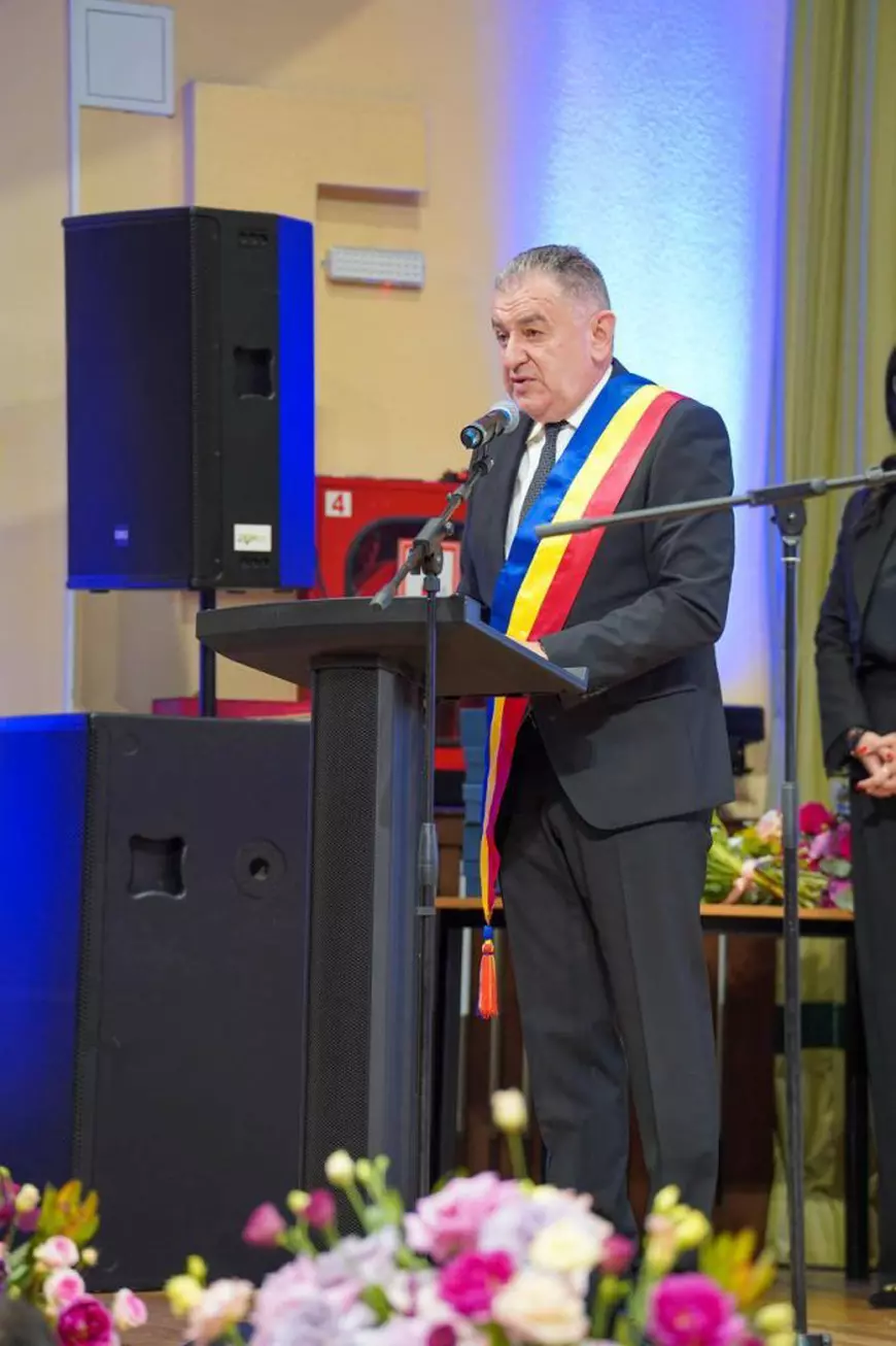 Peste 400.000 de lalele, la cea mai mare expoziție florală din România. Soiul unic care poate fi admirat doar la Pitești