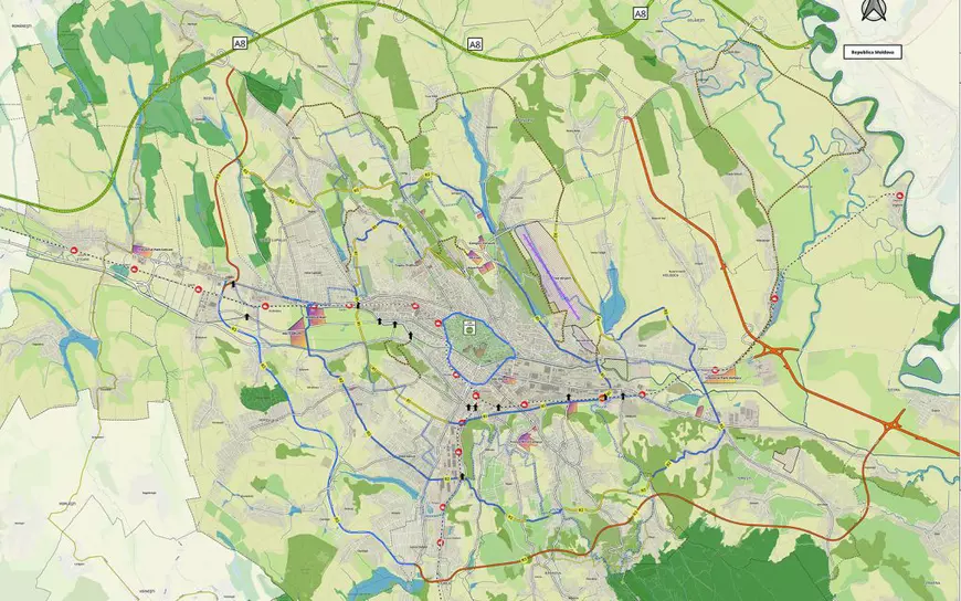 Costul boomului imobiliar pe fostele fabrici comuniste: zeci de mii de navetiști se sufocă zilnic între oraș și periurban. Masterplanul gândit la Iași