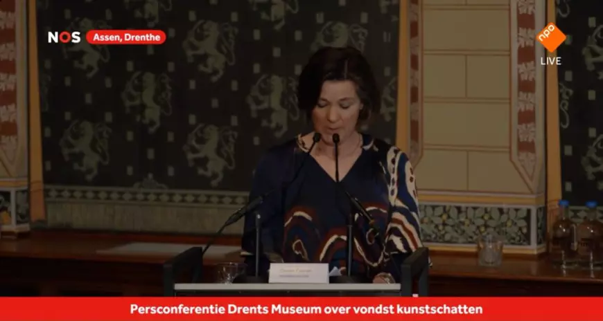 Primele imagini cu brățările dacice și Coiful de la Coțofenești după ce au fost recuperate de poliția olandeză / Coiful, ușor deteriorat. A treia brăţară este încă căutată I VIDEO
