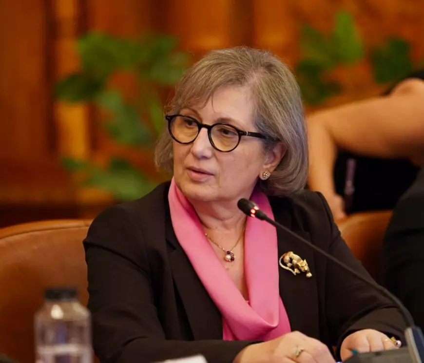 Insolvența „eternă” a companiilor de stat.  Cine sunt administratorii speciali care au grijă de Compania Națională a Uraniului, Romaero și Societatea de Administrare Active Feroviare