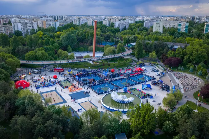 Slam-dunk acrobatic peste o mașină la BCR Sport Arena Streetball. Festivalul de sport urban i-a adus pe eroii de la Sevilla pe terenul de baschet