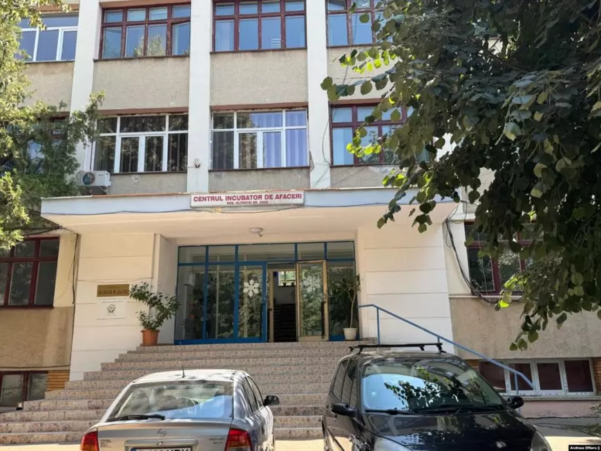 Radu Miruță anunță că a eliberat o clădire cu 54 de birouri a Ministerului Economiei, folosită 18 ani cu chirie de 0 lei: „Durează 10 luni să decuplezi șmecherii”