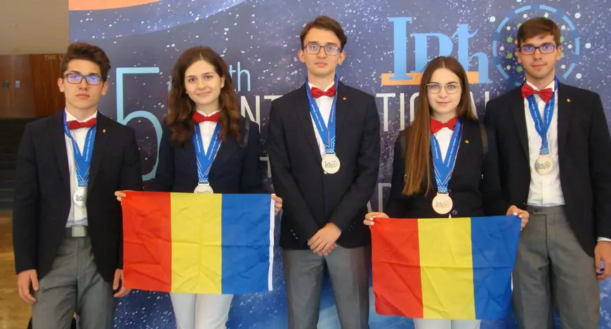 elevi - medalii - olimpiada Fizica 2019