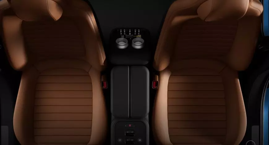 Primul Ferrari electric din istorie costă aproape 3 milioane de lei. Cum arată noul „Luce” de peste 1.000 CP