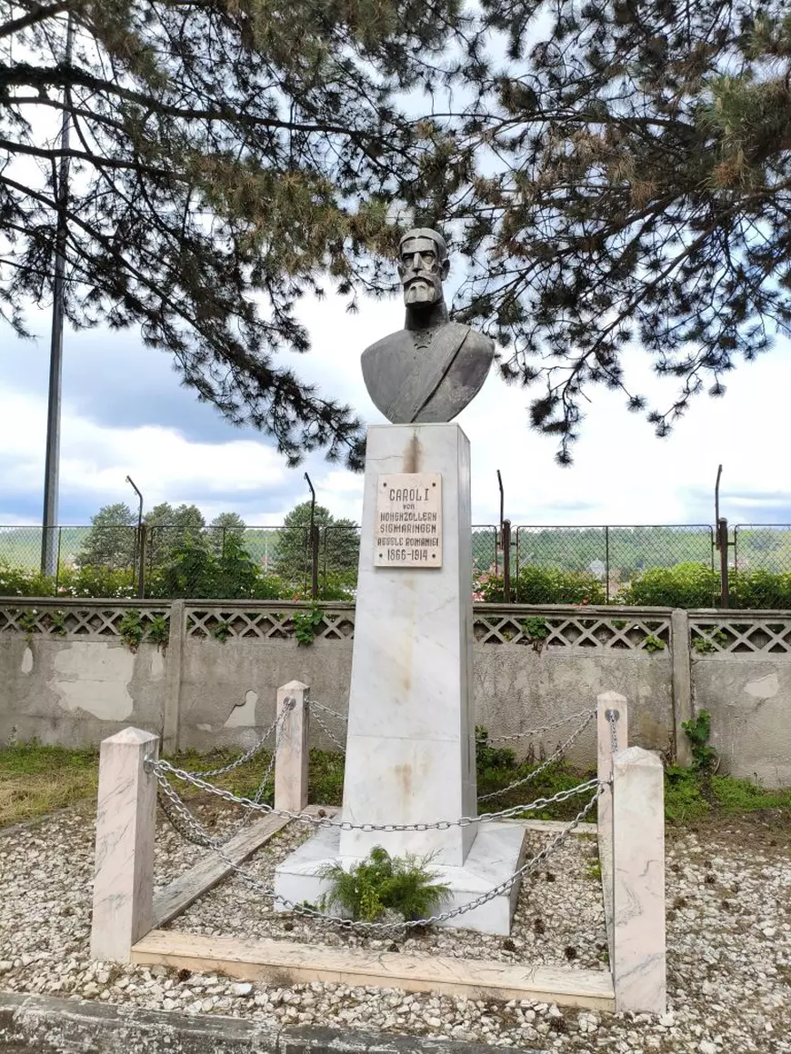 Povestea colegiului ridicat de regele Carol I la Câmpulung Muscel, pe locul unde trebuia să fie construit Peleșul 