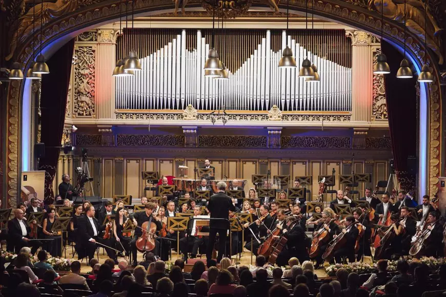Un nou record istoric la Concursul Internațional George Enescu: 645 de tineri muzicieni din 55 de țări s-au înscris la secțiunile instrumentale de vioară, violoncel și pian