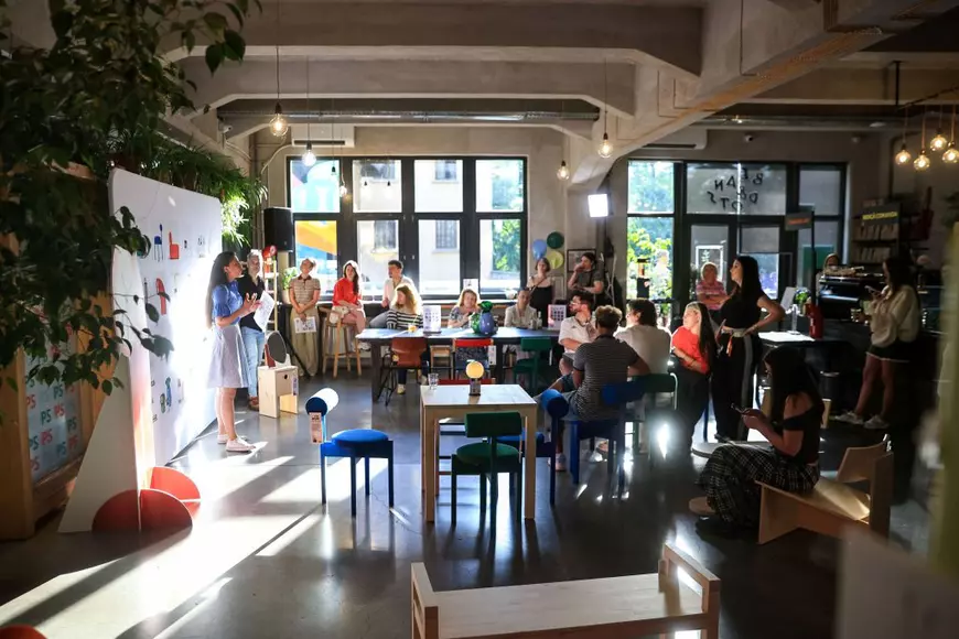 Timp de o săptămână, IKEA transformă o cafenea din București într-un playground creativ