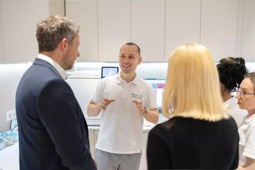 DentOP a primit o vizită oficială din partea MELAG și DÜRR DENTAL - lideri internaționali în sterilizare și tehnologie medicală