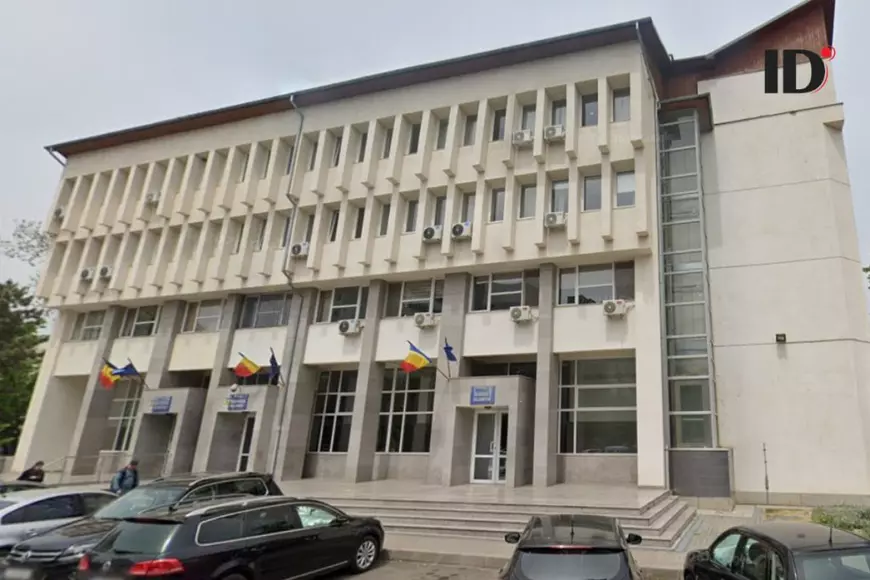 Clădirea cu Judecătoria Slobozia.