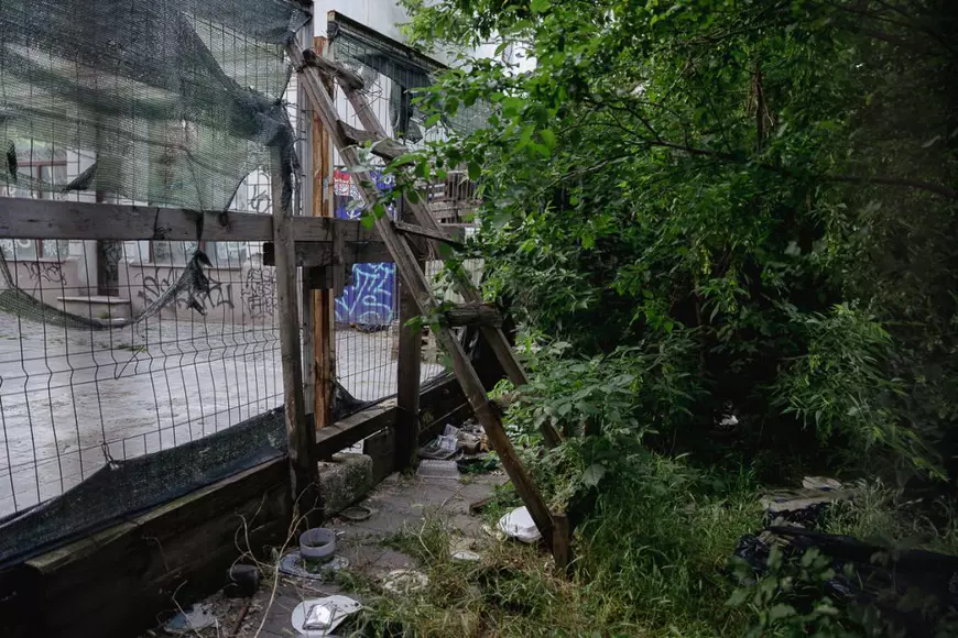 Palatul Voievodal Curtea Veche așteaptă restaurarea: povestea unui monument unic în România abandonat ani la rând 