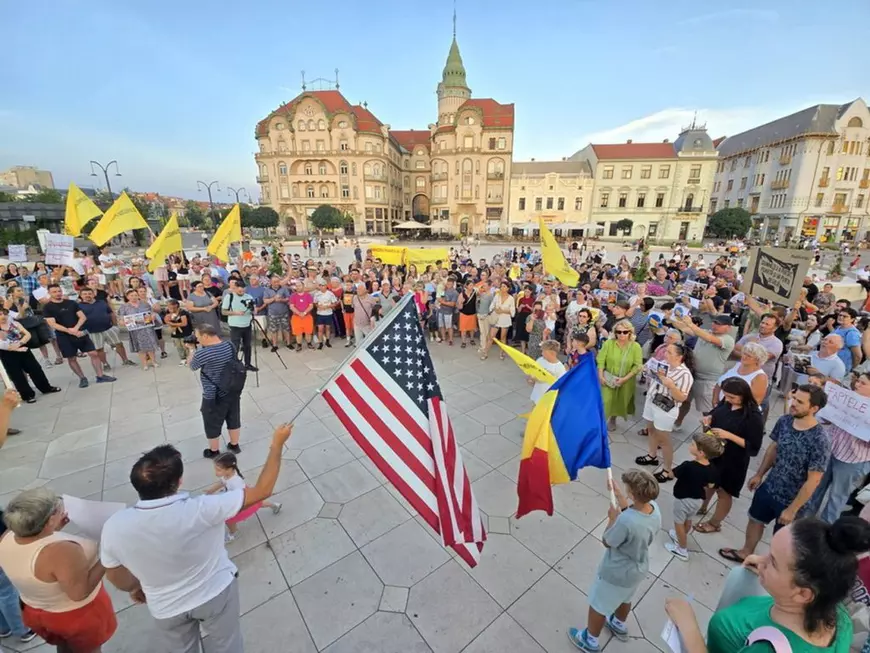 Imagine de la manifestația pro-Viorel Pașca la Oradea. Foto: ebihoreanul.ro