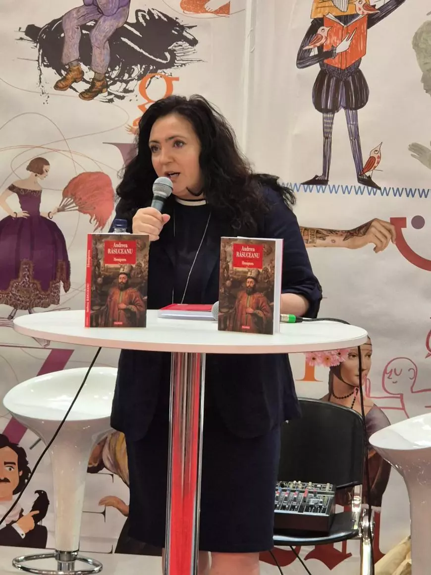 Andreea Răsuceanu, scriitoare: „Și cele mai întunecate locuri își pot schimba, fie și prin intermediul literaturii, natura, devenind solare, benefice”