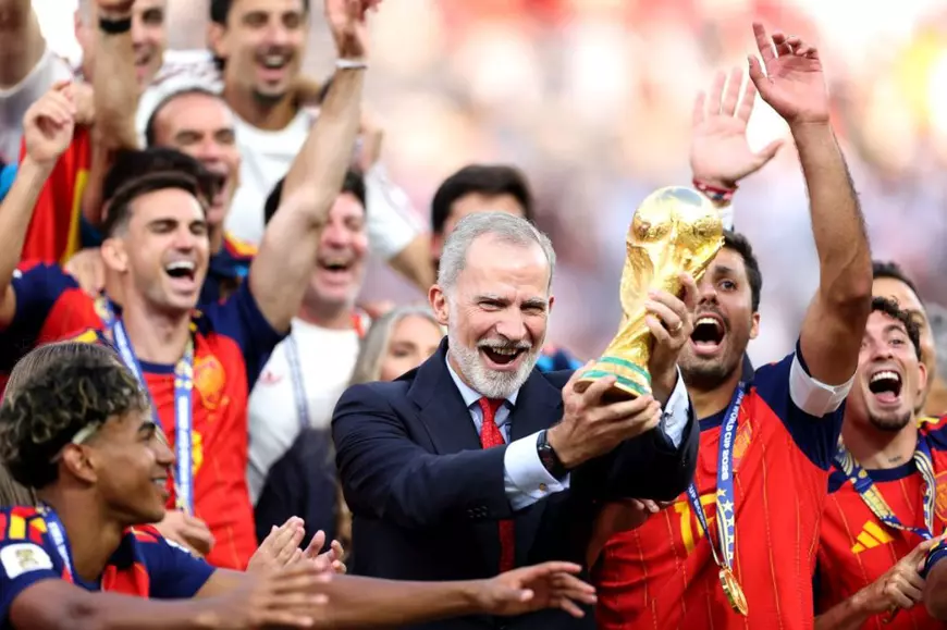 Spectacol total la finala Spania - Argentina de la Cupa Mondială 2026: ce vedete au fost în tribune și ce a făcut Donald Trump la decernarea trofeului