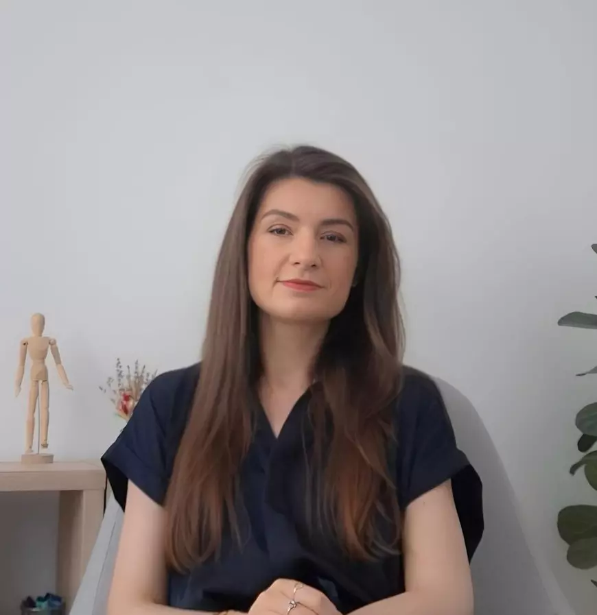 Cum ne putem detașa de grijile și stresul de zi cu zi când plecăm în vacanță. Andreea Oprea, psihoterapeută: „Să ne dăm voie, pentru o perioadă, să nu fim permanent în modul de rezolvare a problemelor”
