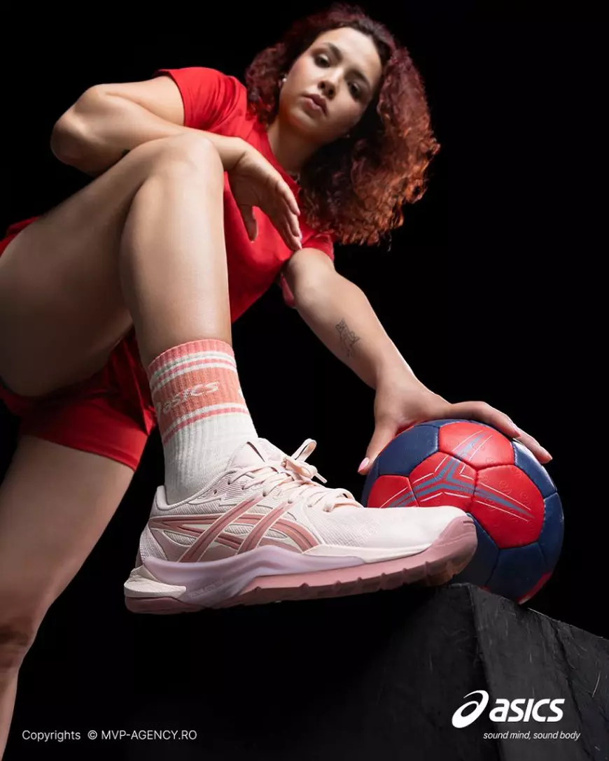 Handbalistele Ștefania Stoica și Alicia Gogîrlă devin ambasadoare ASICS în România