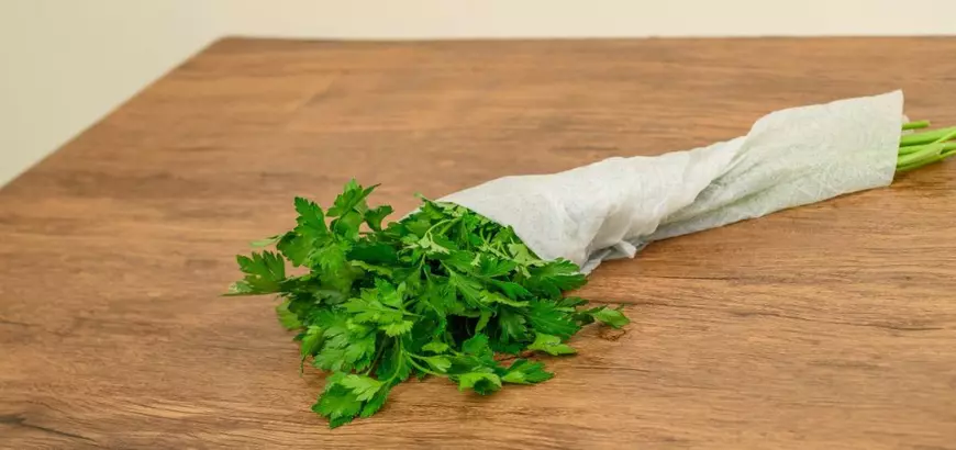 Cum păstrăm verdețurile proaspete la frigider - Foto Shutterstock