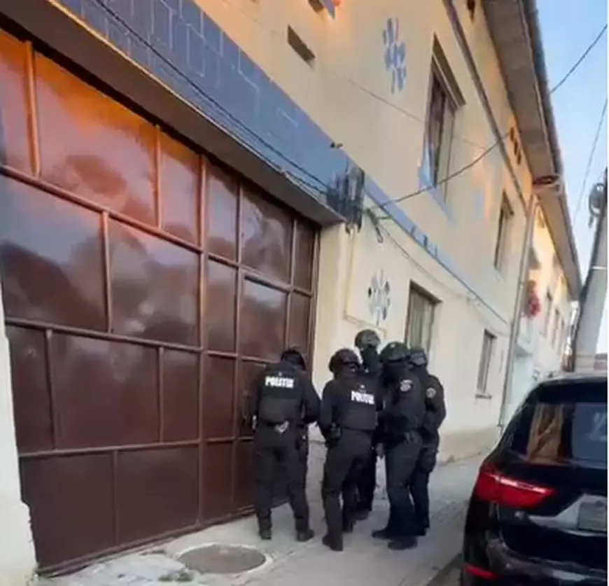 Gradu Cârpaci, acuzat în Germania că a obligat un bărbat să îi doneze un rinichi, a fost capturat. Se ascundea într-o casă din Caransebeș