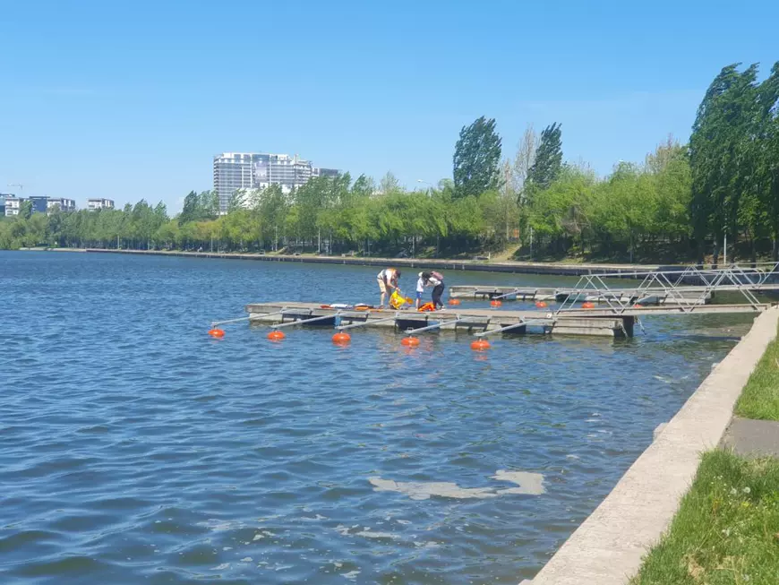 Apocalipsa din Parcul Tei: complexul de distracții abandonat, bănci vandalizate, munți de gunoaie, pontoane devastate. Pericol iminent de tragedii!