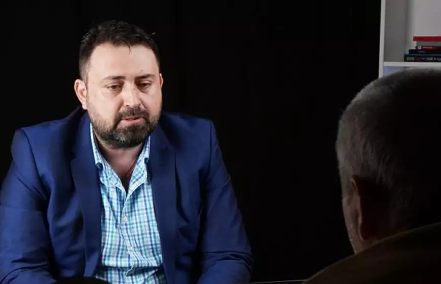 Procuror-vedetă, reținut pentru 24 de ore: i-a atacat cu spray lacrimogen pe polițiștii care au vrut să-l legitimeze și a tras cu pistolul deținut nelegal. În 2019, discuta la Cotroceni cu președintele Klaus Iohannis