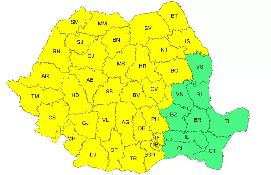 Aproape toată țara intră de la ora 12 sub avertizare de furtuni cu grindină și ploi torențiale de până la 50 l/mp