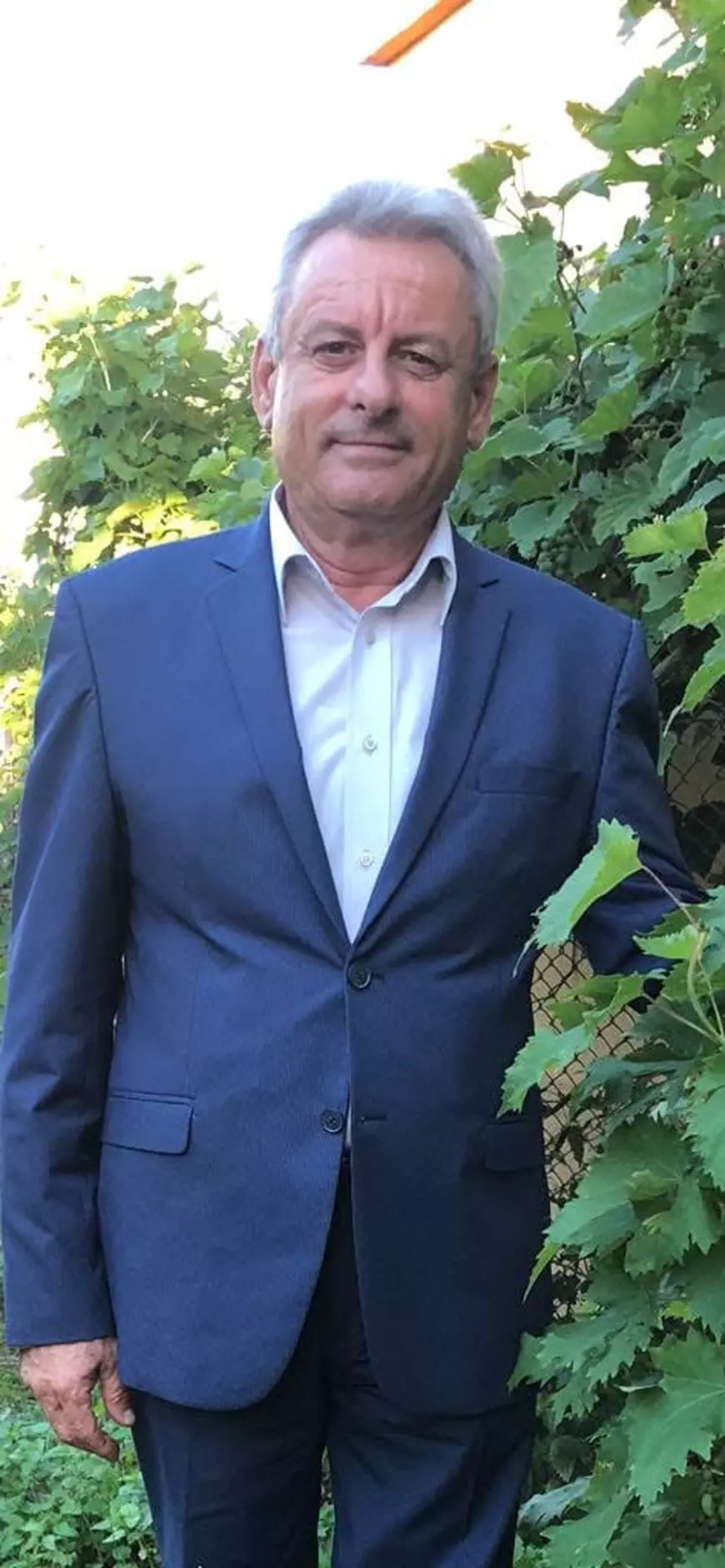 Condamnat în primă instanță la patru ani de închisoare, șeful AFIR, Adrian Ionuț Chesnoiu, ascunde afacerile făcute cu un ofițer „Doi și-un sfert” și un cercetat în scandalul UTI