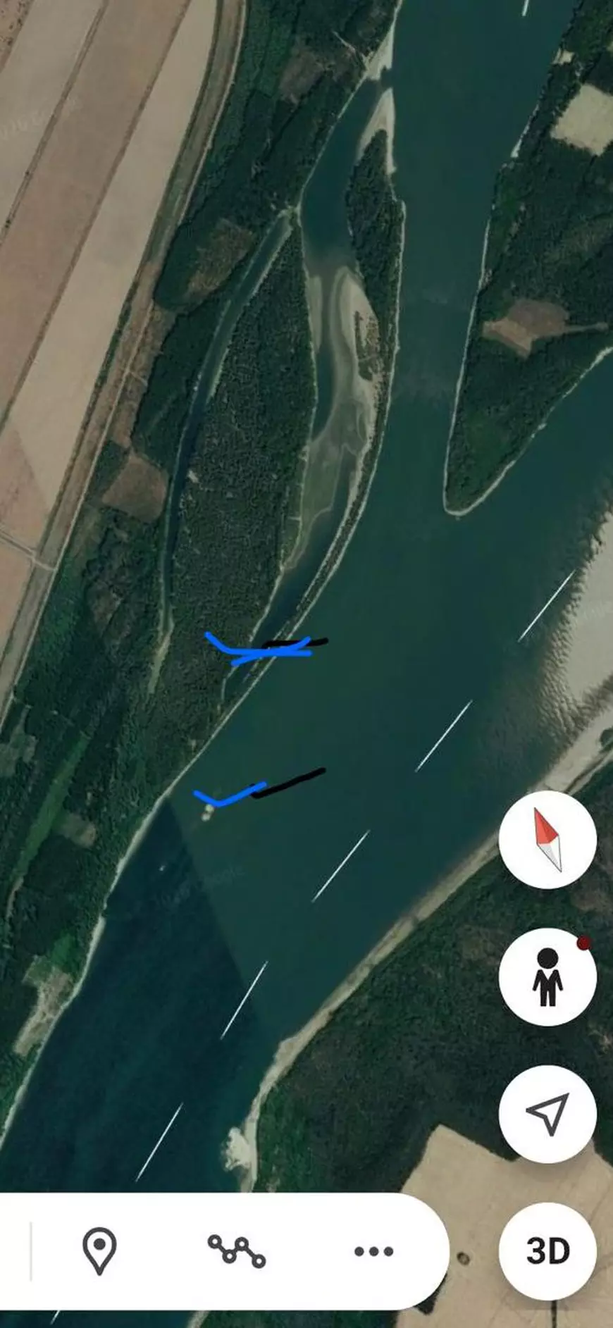 Două barje au fost scufundate controlat în Dunăre, într-o operațiune de 11 ore. Miza: nivelul apei la Cernavodă | VIDEO