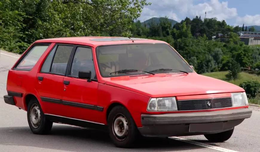 Povestea neștiută a proiectului Dacia 1800 și a producției Renault 18 în România: ce spune fiul designerului Gaston Juchet despre modelele istorice