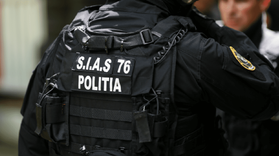 15 mașini de lux aduse cu acte false în România