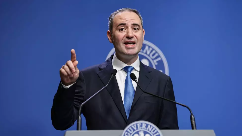 Ministrul Finanțelor, îngrijorat de prețurile carburanților