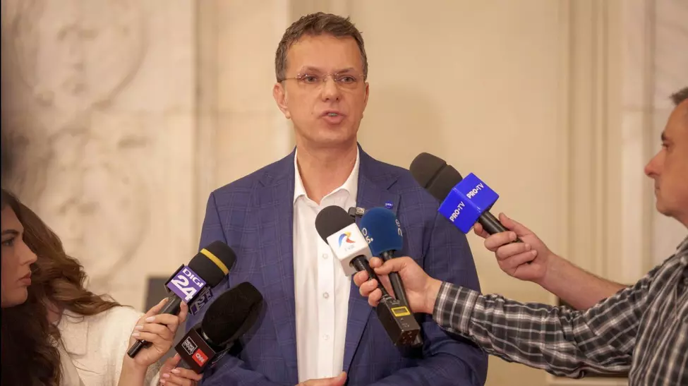 Ionuț Moșteanu, acuzat de fals în CV