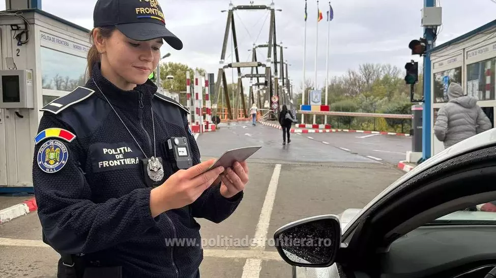 Camion cu rachete sechestrat la Vama Albița