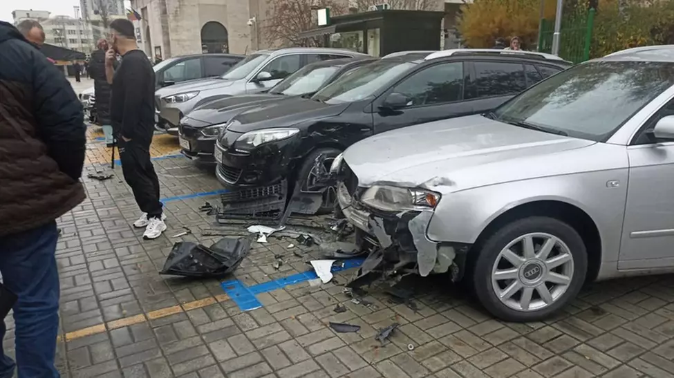 Accident rutier la Teatrul Alexandru Davila Pitești