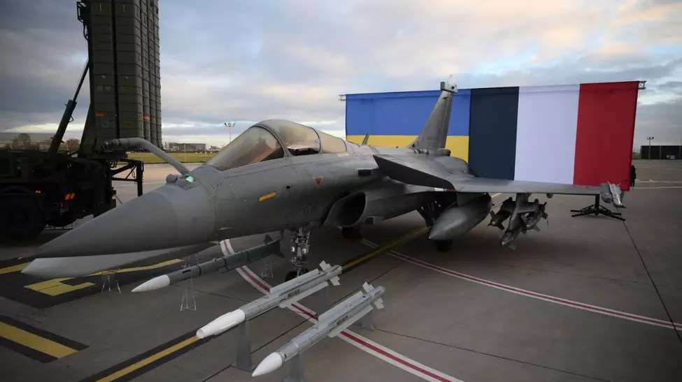 Zelenski și Macron, acord pentru avioane Rafale
