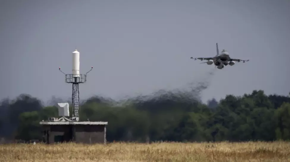 Olandezii deschid focul asupra dronelor suspecte