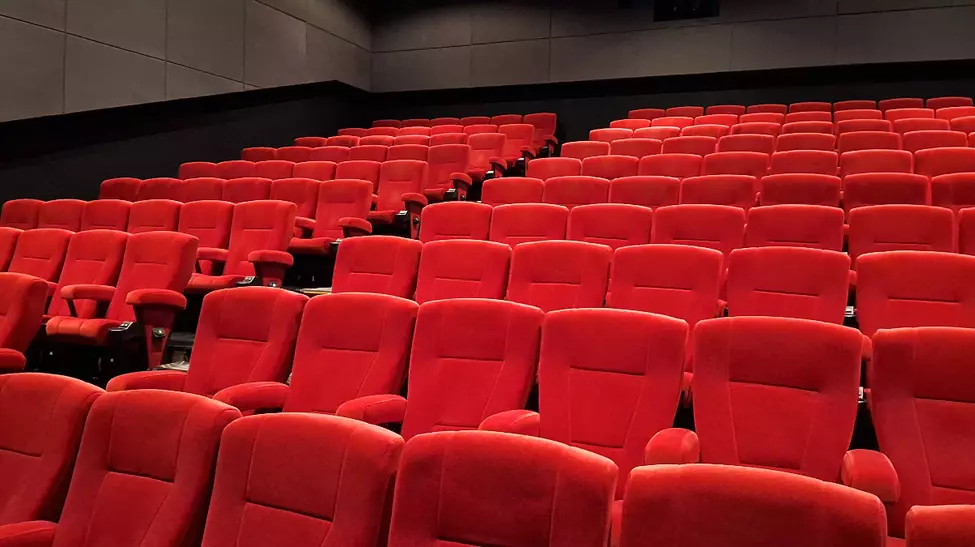 Cinemateca Franceză se închide din cauza ploșnițelor