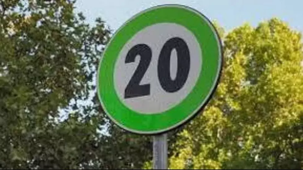 Noi indicatoare rutiere cu chenar verde în Europa