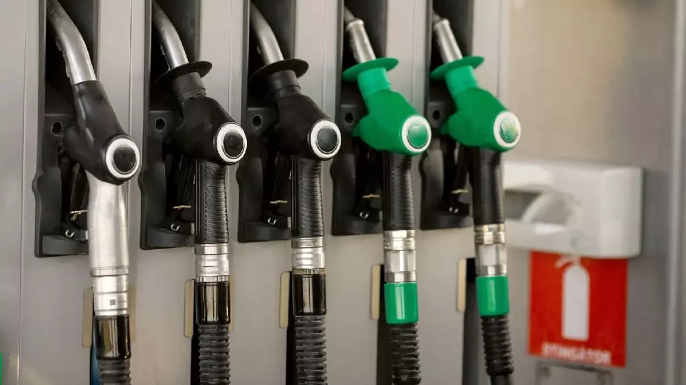 Carburanții s-au scumpit în România: benzina peste 8 lei/litru